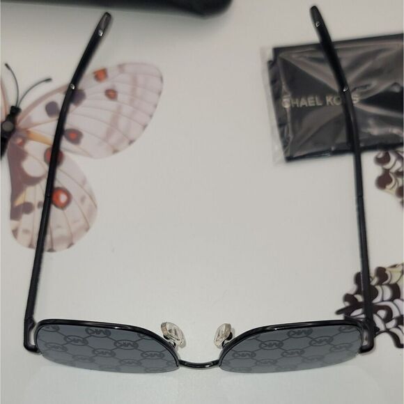 Michael Kors Burlington Monogramed Frames 100% UV Protection Sunnies w/ Case main image 11